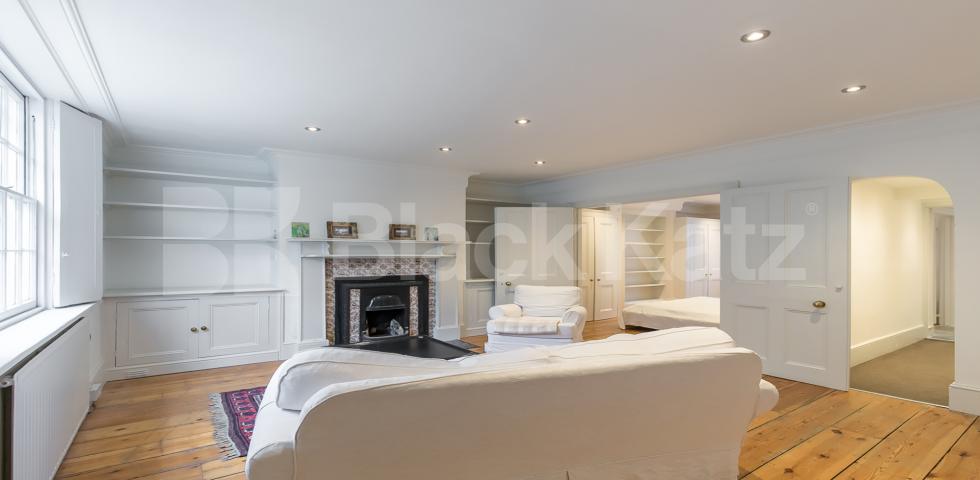 			NEW INSTRUCTION!, 1 Bedroom, 1 bath, 1 reception Flat			 Albert Street, REGENTS PARK / CAMDEN